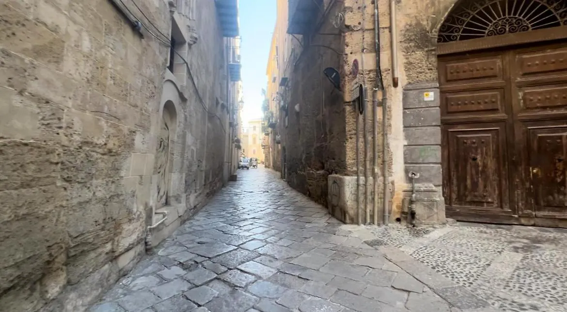 Albergheria Little Home Palermo