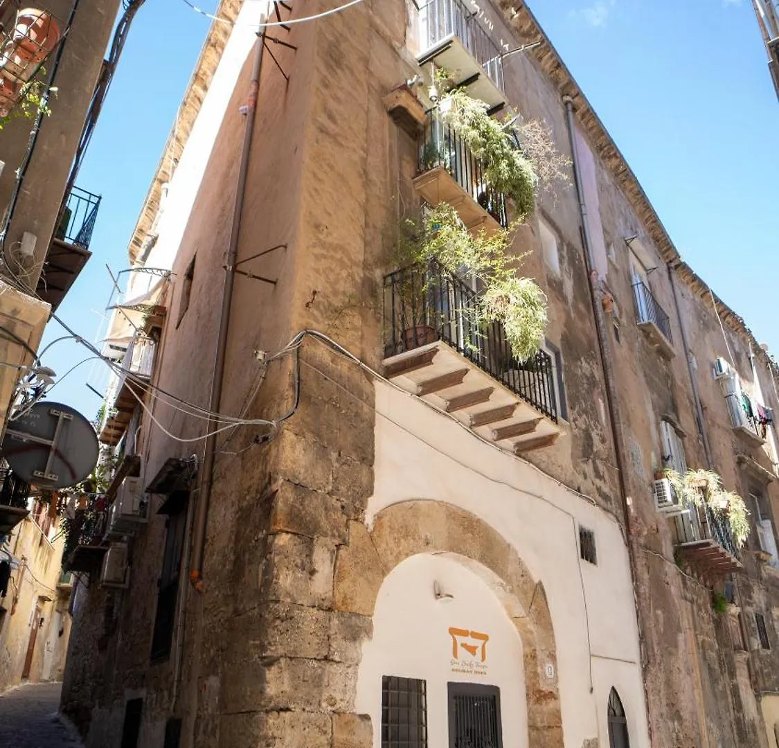 Casa vacanze Albergheria Little Home Palermo Italia