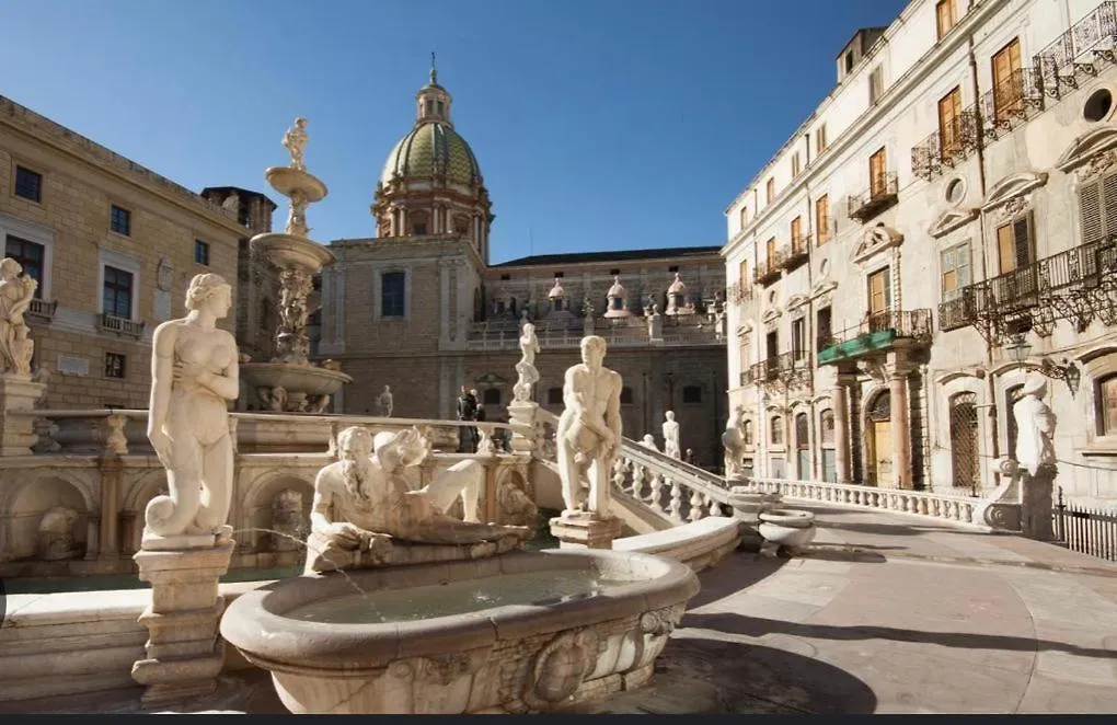 Albergheria Little Home Palermo 0*,  Italia
