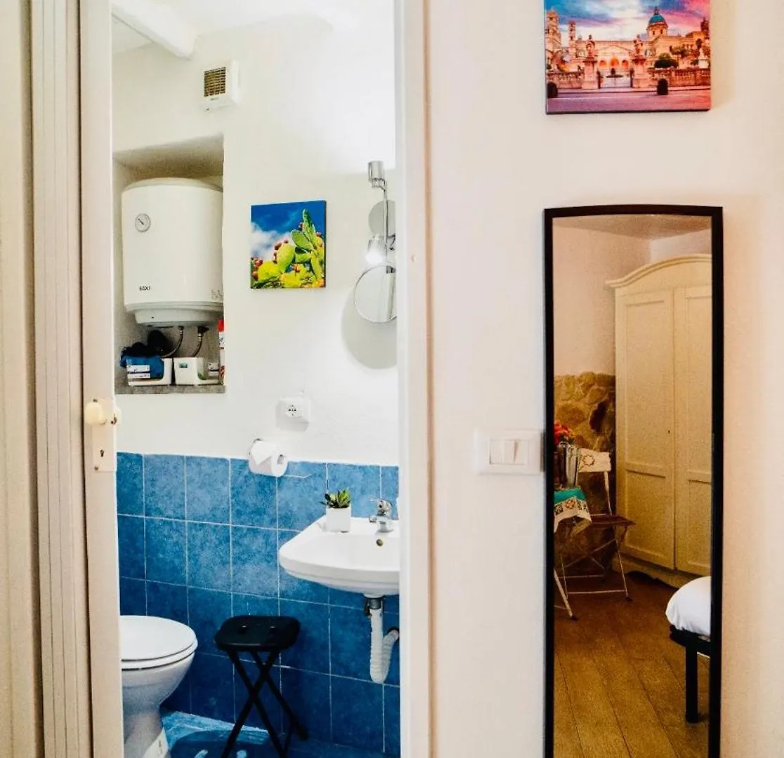 Albergheria Little Home Palermo 0*,  Italy